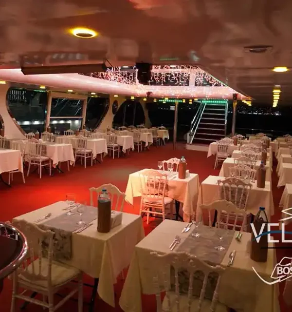 Istanbul Bosphorus Dinner Cruise and Turkish Night Show