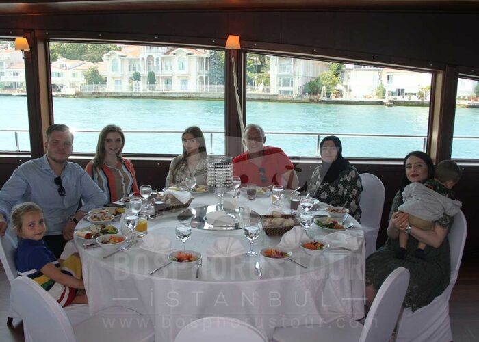 yacht trip istanbul