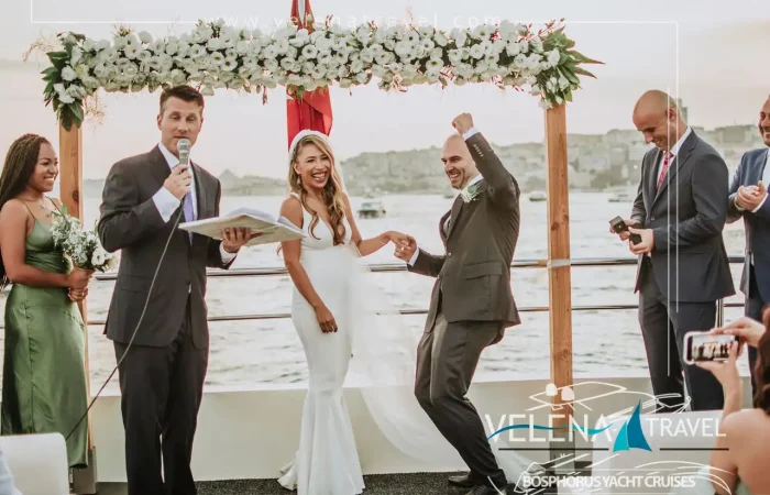 Istanbul Weddings on Luxury Yacht on Bosphorus