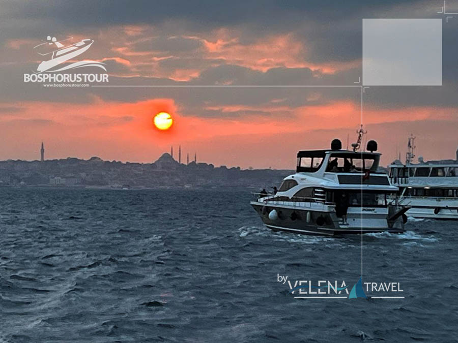 Istanbul Sunset Cruise on the Bosphorus – Small Group Cruise on Luxury Yacht
