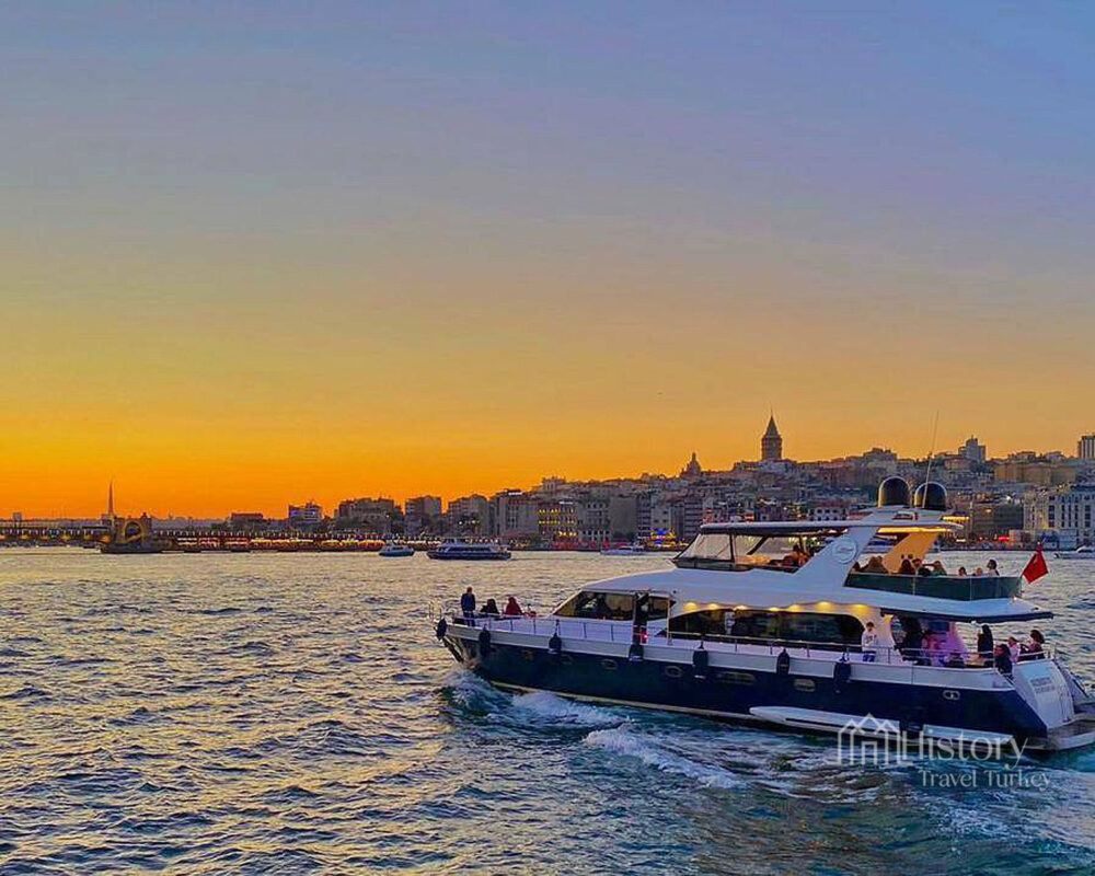 Istanbul Bosphorus Sunset Cruise on a Private Yacht